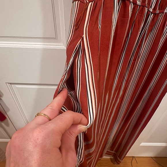 Never before worn Romper - Picture 7 of 8